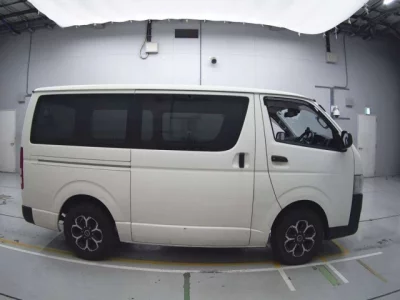 Toyota REGIUS ACE VAN  с аукциона в Японии