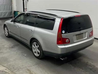 Nissan STAGEA
