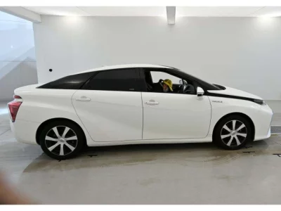 Toyota MIRAI  с аукциона в Японии