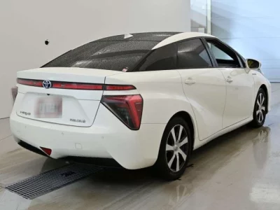 Toyota MIRAI  с аукциона в Японии