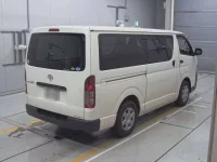 Toyota REGIUS ACE VAN лот № 40037 оценка R  с аукциона в Японии 1