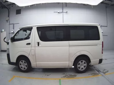 Toyota REGIUS ACE VAN  с аукциона в Японии