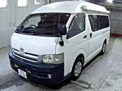 Toyota HIACE  с аукциона в Японии