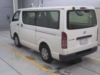 Toyota REGIUS ACE VAN лот № 40049 оценка 3.5  с аукциона в Японии 5