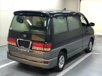Toyota HIACE REGIUS