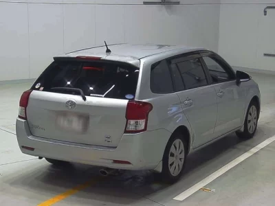 Toyota COROLLA FIELDER  с аукциона в Японии