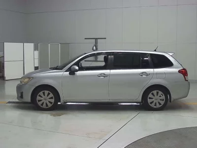 Toyota COROLLA FIELDER  с аукциона в Японии