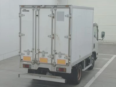 Isuzu ELF  с аукциона в Японии