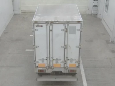 Isuzu ELF  с аукциона в Японии