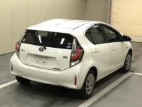 Toyota AQUA лот № 3008 оценка 3.5  с аукциона в Японии 3