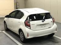 Toyota AQUA лот № 3008 оценка 3.5  с аукциона в Японии 1