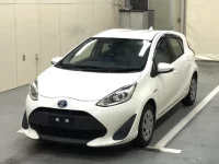 Toyota AQUA лот № 3008 оценка 3.5  с аукциона в Японии 2