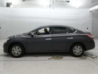 Nissan SYLPHY лот № 36455 оценка 4.5  с аукциона в Японии 3