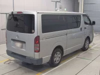 Toyota HIACE VAN лот № 40067 оценка 3.5  с аукциона в Японии 1