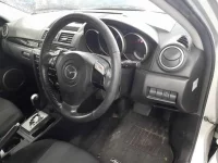 Mazda AXELA лот № 90448 оценка 3.5  с аукциона в Японии 8