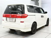 Honda ELYSION лот № 30325 оценка 4  с аукциона в Японии 1