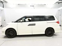 Honda ELYSION лот № 30325 оценка 4  с аукциона в Японии 3