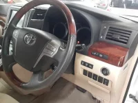 Toyota ALPHARD лот № 30326 оценка 3.5  с аукциона в Японии 8