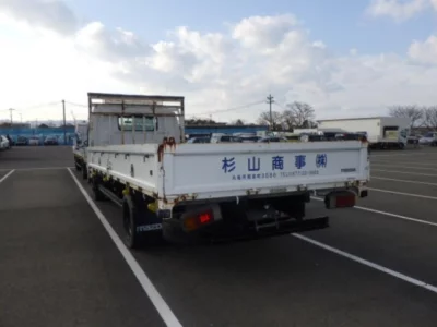 Mazda TITAN  с аукциона в Японии