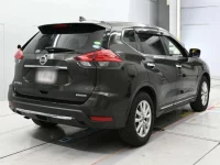 Nissan X-TRAIL лот № 30327 оценка 3.5  с аукциона в Японии 1