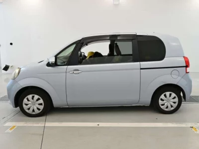 Toyota PORTE  с аукциона в Японии