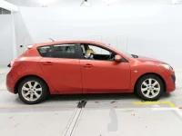 Mazda AXELA лот № 90471 оценка 3.5  с аукциона в Японии 2