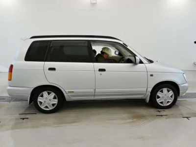 Daihatsu PYZAR  с аукциона в Японии