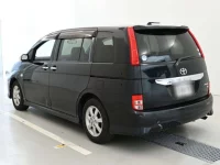 Toyota ISIS лот № 30333 оценка 3  с аукциона в Японии 5