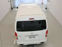Toyota HIACE лот № 30337 оценка 4  с аукциона в Японии 7