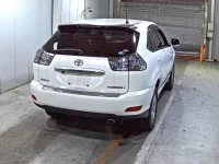 Toyota HARRIER лот № 5177 оценка 3.5  с аукциона в Японии 4