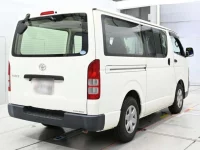 Toyota HIACE VAN лот № 40092 оценка RA  с аукциона в Японии 1