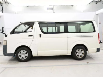 Toyota HIACE VAN  с аукциона в Японии