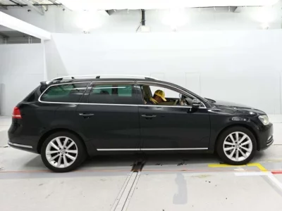 Volkswagen PASSAT VARIANT  с аукциона в Японии