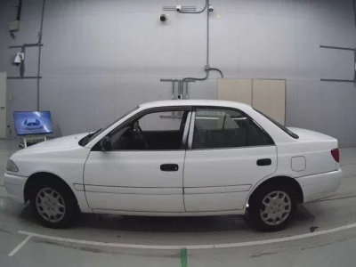 Toyota CARINA  с аукциона в Японии