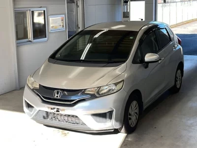 Honda FIT  с аукциона в Японии