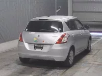 Suzuki SWIFT лот № 4020 оценка RA  с аукциона в Японии 1