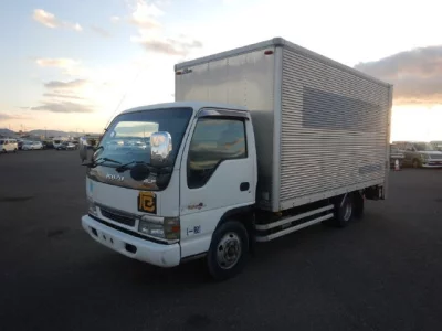 Isuzu ELF  с аукциона в Японии