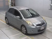 Toyota VITZ лот № 90489 оценка 3.5  с аукциона в Японии 4