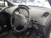 Toyota VITZ лот № 90489 оценка 3.5  с аукциона в Японии 6