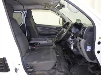 Nissan CARAVAN VAN  с аукциона в Японии