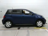 Toyota IST лот № 36494 оценка 3.5  с аукциона в Японии 2