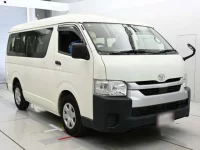 Toyota HIACE лот № 36495 оценка 4  с аукциона в Японии 4