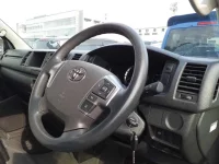 Toyota HIACE лот № 36495 оценка 4  с аукциона в Японии 8