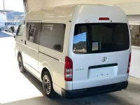 Toyota HIACE VAN лот № 3552 оценка R  с аукциона в Японии 4