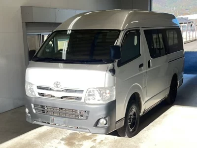 Toyota HIACE VAN  с аукциона в Японии