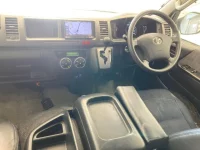 Toyota HIACE VAN лот № 3557 оценка 3  с аукциона в Японии 2