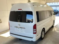 Toyota HIACE VAN лот № 3557 оценка 3  с аукциона в Японии 1