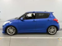 Suzuki SWIFT лот № 30362 оценка 4  с аукциона в Японии 3