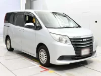 Toyota NOAH лот № 90522 оценка R  с аукциона в Японии 4