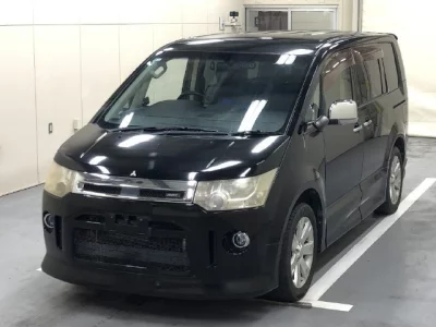 Mitsubishi DELICA D5  с аукциона в Японии